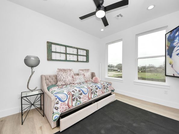 9028 Scott Street, Houston TX 77051