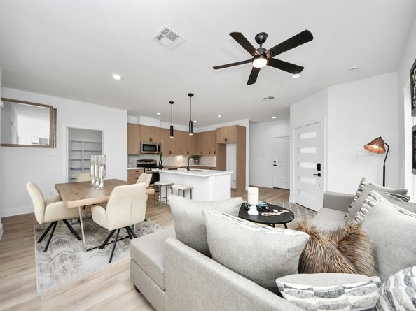 9028 Scott Street, Houston TX 77051
