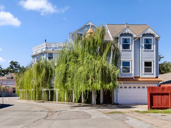 3012 Houston Avenue Avenue, Houston TX 77009