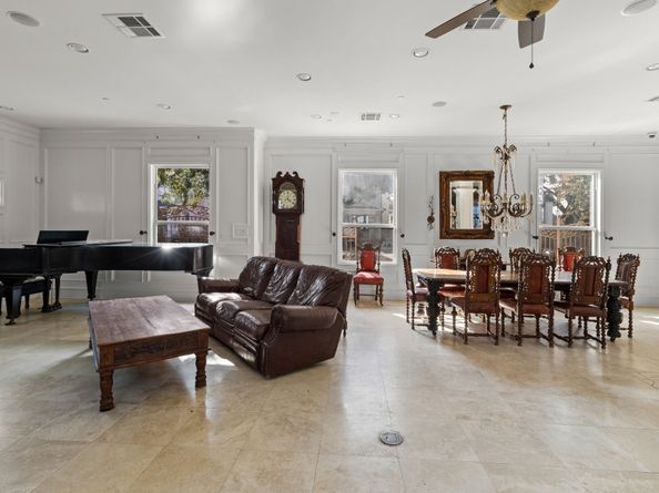 3012 Houston Avenue Avenue, Houston TX 77009