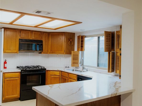 3327 Larkwood Lane, Sugar Land TX 77479