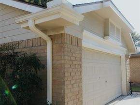 3327 Larkwood Lane, Sugar Land TX 77479