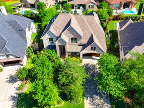 18 Devon Dale Drive, The Woodlands TX 77375