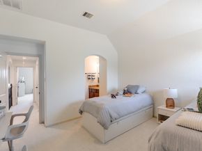18 Devon Dale Drive, The Woodlands TX 77375