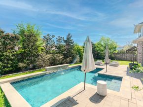 18 Devon Dale Drive, The Woodlands TX 77375
