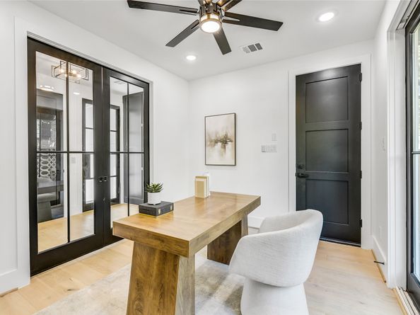 1907 Lauderdale Street, Houston TX 77030