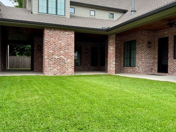 1701 Bayram Drive, Houston TX 77055