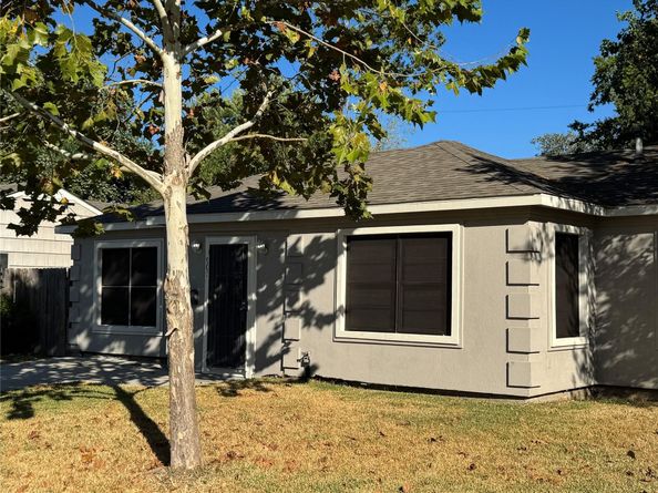 903 Roper Street, Houston TX 77034