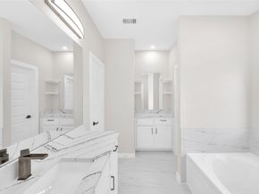 8022 Yoe Street, Houston TX 77078