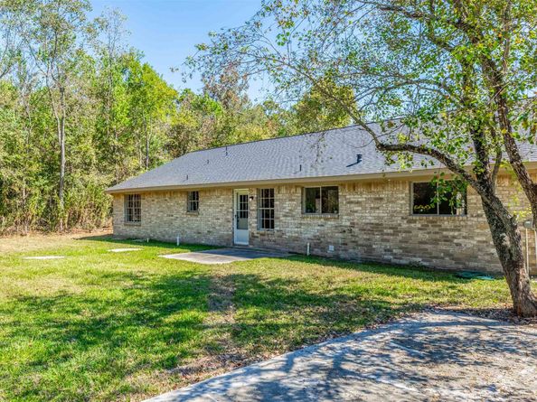3903 Acorn Ln, Kingwood TX 77365