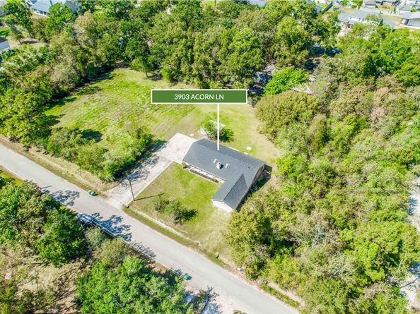 3903 Acorn Ln, Kingwood TX 77365