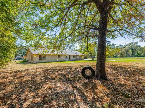 3903 Acorn Ln, Kingwood TX 77365
