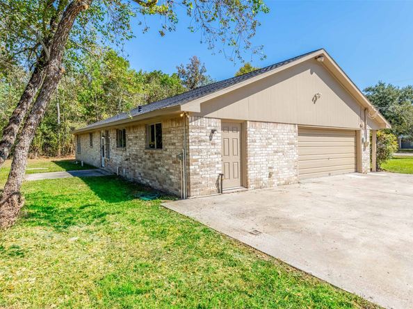 3903 Acorn Ln, Kingwood TX 77365