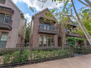 14 Riva Row