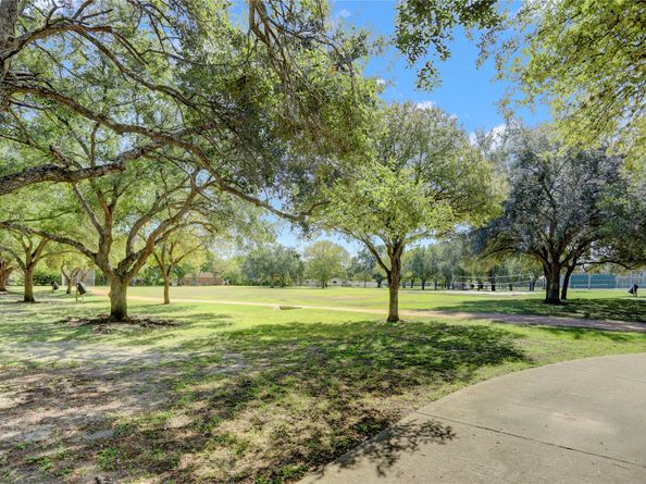 4302 Hummingbird Street, Houston TX 77035