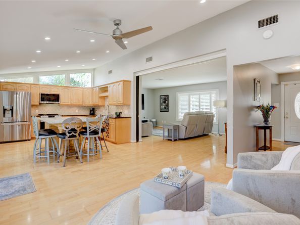 4302 Hummingbird Street, Houston TX 77035