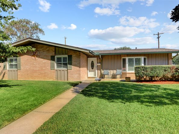 4302 Hummingbird Street, Houston TX 77035