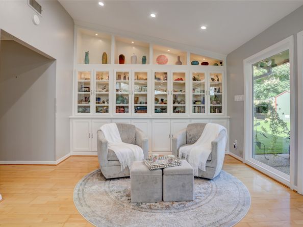 4302 Hummingbird Street, Houston TX 77035