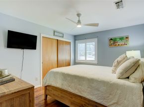 4302 Hummingbird Street, Houston TX 77035