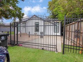 723 Doverside Street, Houston TX 77022