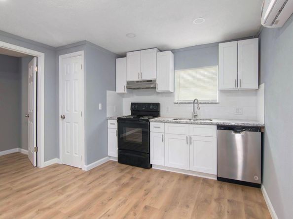 723 Doverside Street, Houston TX 77022