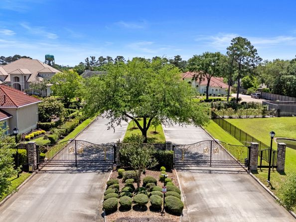 91 Lake Sterling Gate Drive, Spring TX 77379