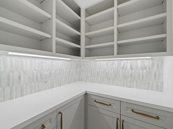 91 Lake Sterling Gate Drive, Spring TX 77379