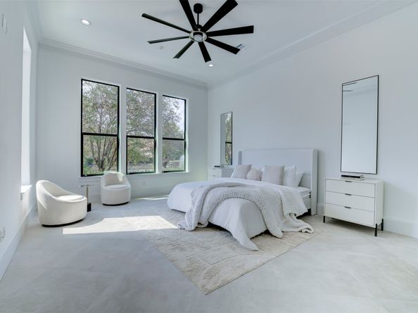 91 Lake Sterling Gate Drive, Spring TX 77379