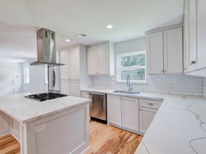 10018 Whiteside Lane, Houston TX 77080