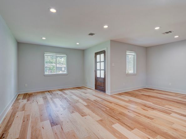 10018 Whiteside Lane, Houston TX 77080