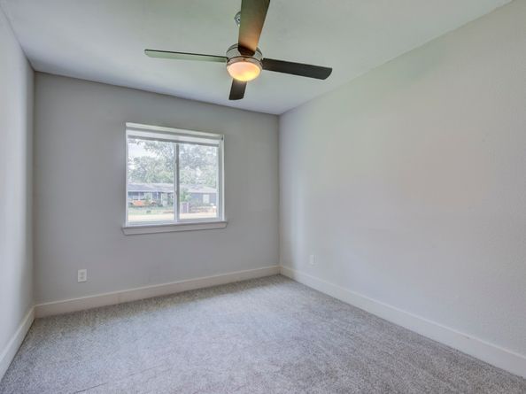 10018 Whiteside Lane, Houston TX 77080