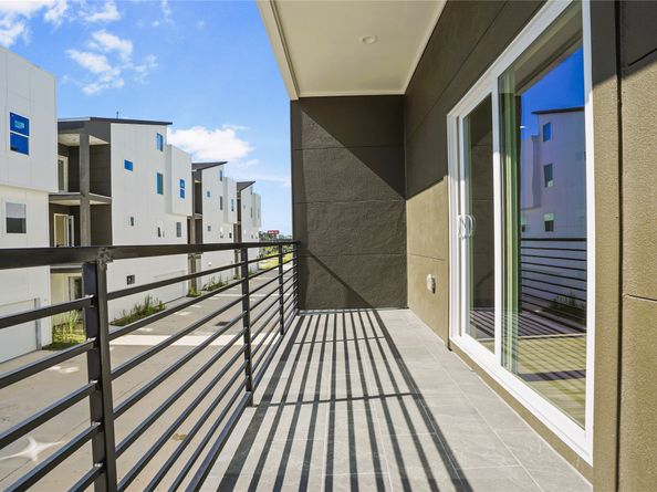 4704 Thornton Views Road, Houston TX 77018
