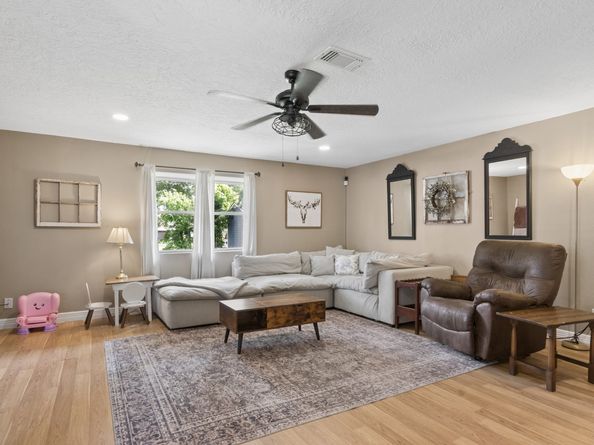 8205 Arrowhead Lane, Houston TX 77075