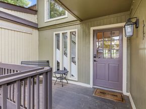 319 Venture Boulevard S, Point Venture TX 78645