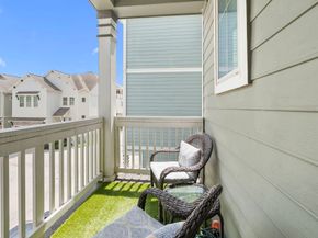 1137 Beasley Hills Lane, Houston TX 77008