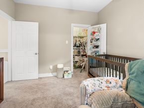 1137 Beasley Hills Lane, Houston TX 77008