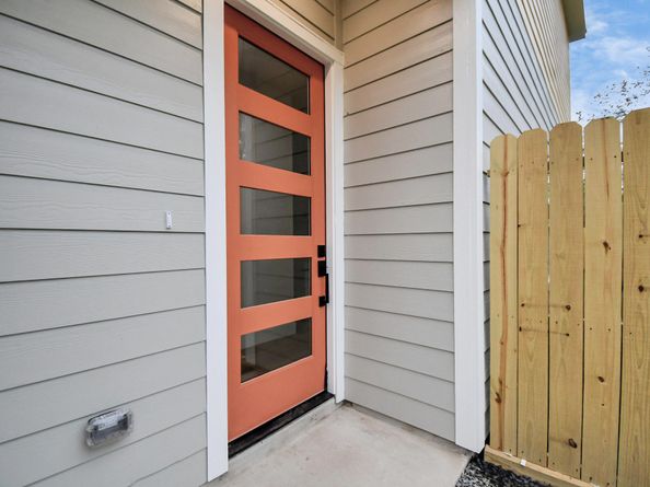 2411 Chew St, Houston TX 77020