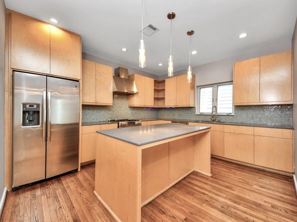 1823 Southmore Boulevard, Houston TX 77004