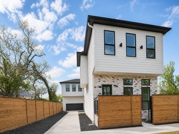 602 Jewett Street B, Houston TX 77009