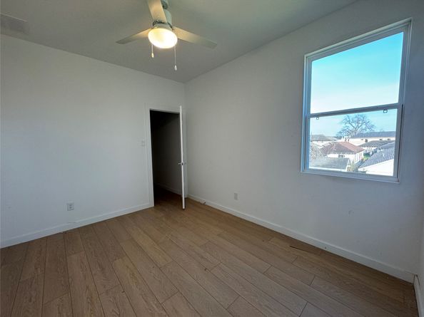 3227 Dennis Street, Houston TX 77004
