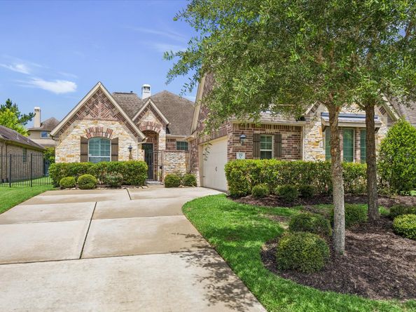 19 Peace Tree Way, Tomball TX 77375
