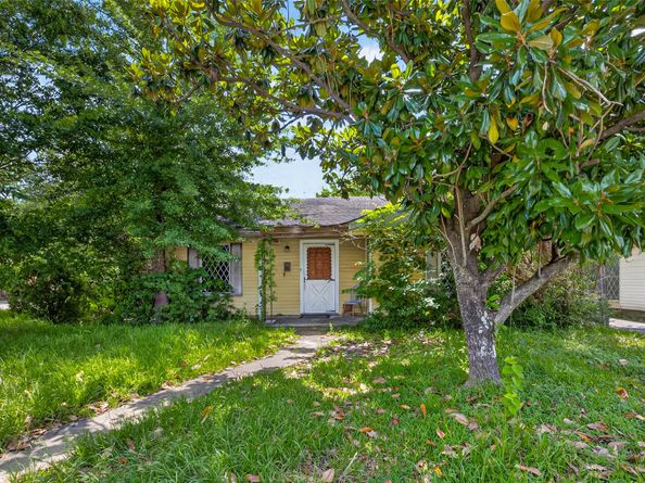 901 Gazin Street, Houston TX 77020