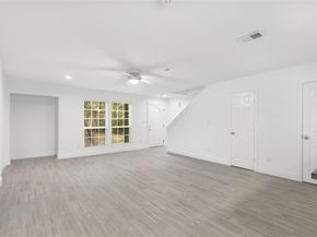 1011 Hamblen Road 205, Kingwood TX 77339