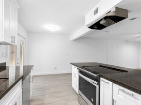 1011 Hamblen Road 205, Kingwood TX 77339