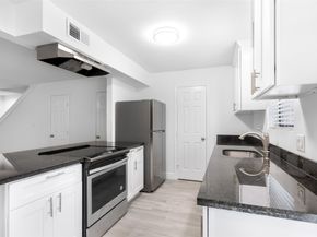 1011 Hamblen Road 205, Kingwood TX 77339