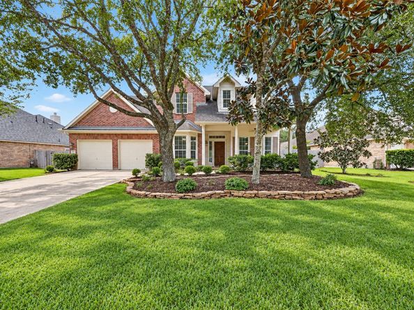 127 N HAWTHORNE HOLLOW Circle, The Woodlands TX 77384
