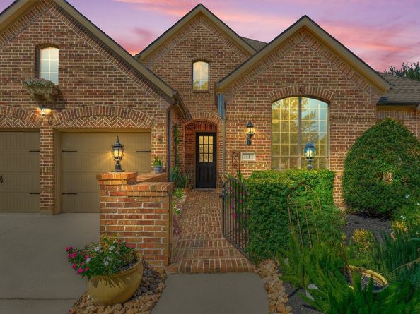 11 Almondell Court, The Woodlands TX 77354