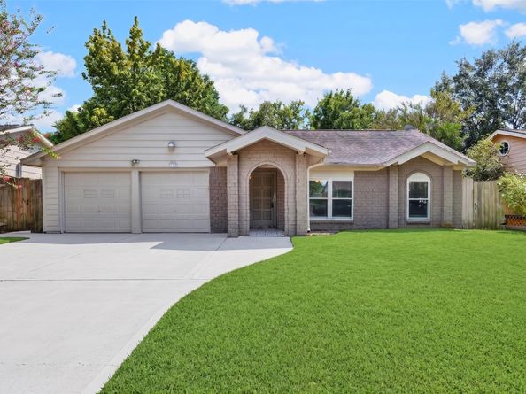 11307 Langdon Lane, Houston TX 77072