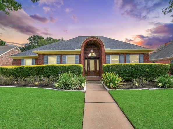 622 Fernglade Drive, Richmond TX 77406