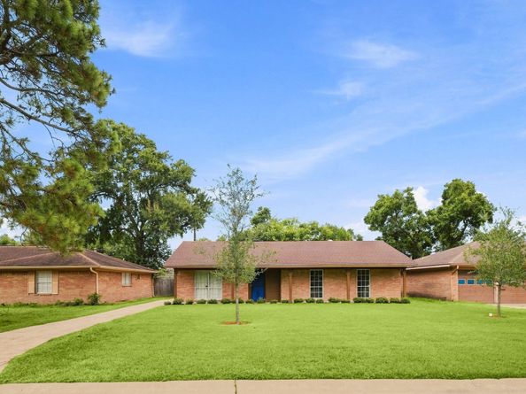 5910 High Star Drive, Houston TX 77081